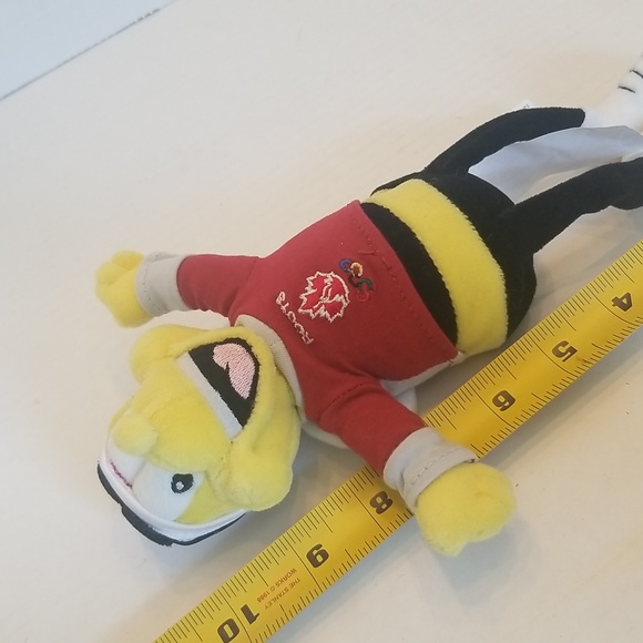 Vintage General Mills Honey Nut Bee Olympic Roots Canada Plush - Picture 9 of 9